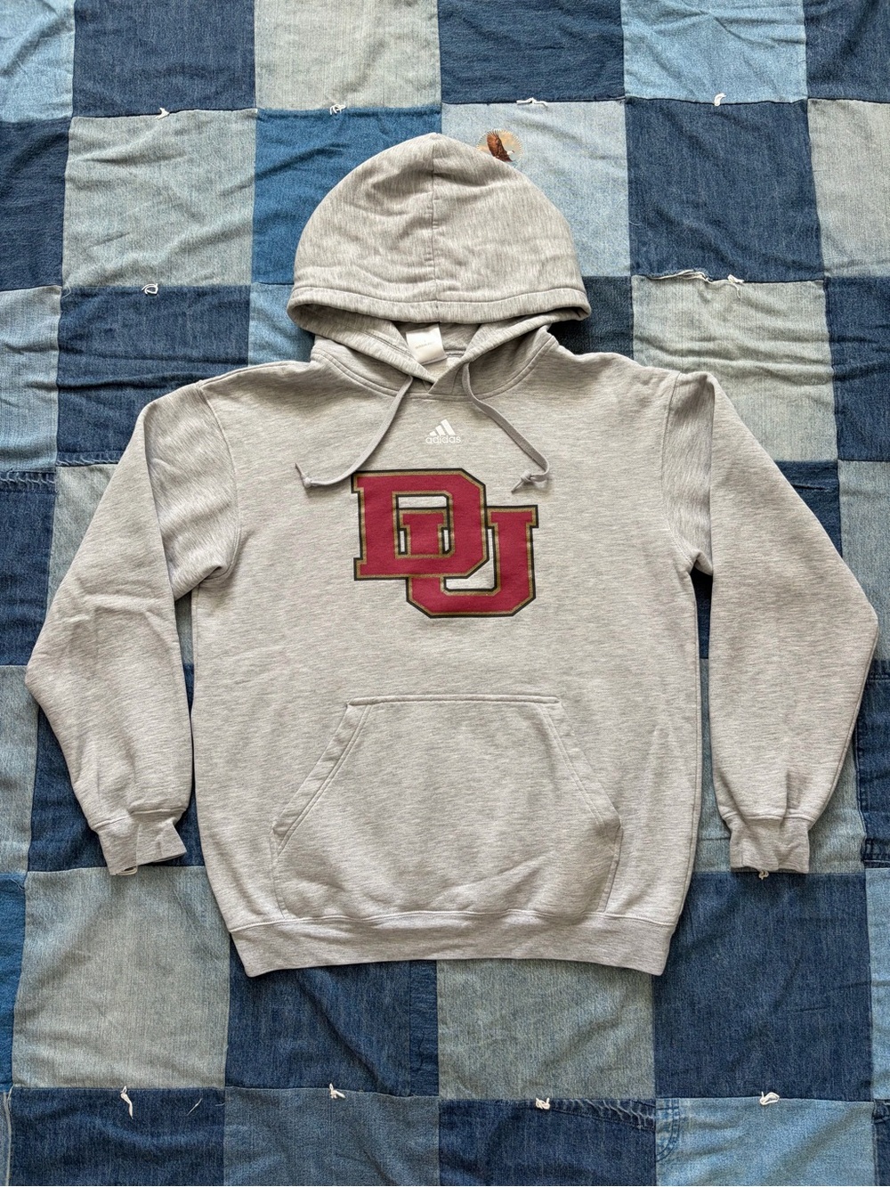 2000s adidas university of denver grey hoodie sweatshirt collegiate logo size M